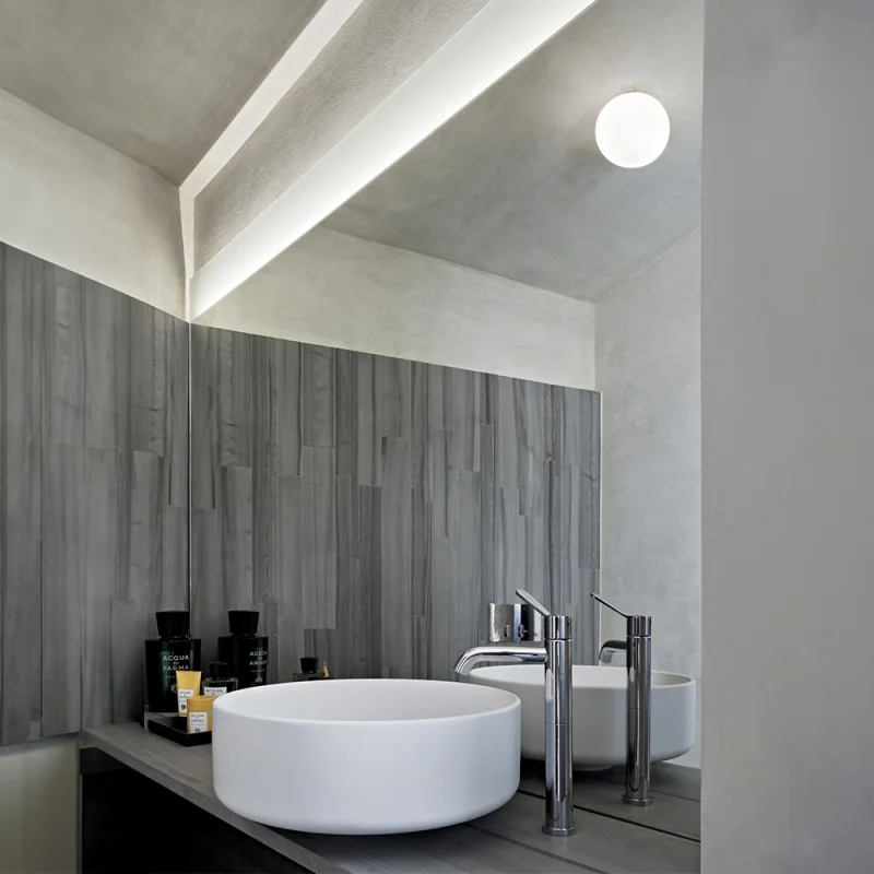 Flos Glo-Ball C/W Zero wall/ceiling lamp | Diffusione Luce