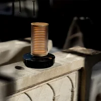DCW Frechin a Table lampada da tavolo a batteria