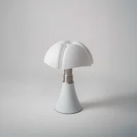 Martinelli Luce Minipipistrello White matt table lamp Martinelli Luce Minipipistrello White matt table lamp