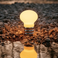 Ingo Maurer Bulb lampada a batteria