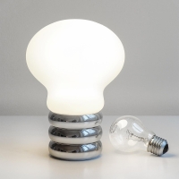 Ingo Maurer Bulb lampada a batteria