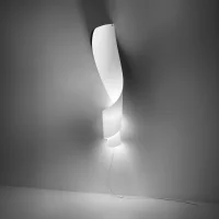 Ingo Maurer Oop's wall lamp