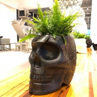Qeeboo Mexico planter and champagne cooler