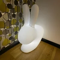 Qeeboo Rabbit lampada ricaricabile per esterno