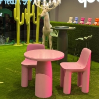 Qeeboo Toto Table
