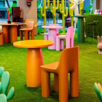 Qeeboo Toto Table