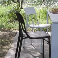 Kartell sedia A.I. Lite
