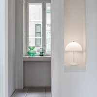 Louis Poulsen Panthella 250 V3 Portable battery lamp