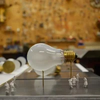 Ingo Maurer I Ricchi Poveri Monument for a bulb table lamp