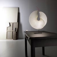 Ingo Maurer The Mamo Nouchies Yoruba Rose table lamp