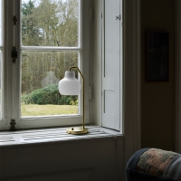 Louis Poulsen VL Ring Crown lampada da tavolo