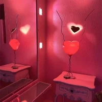 Ingo Maurer One From The Heart lampada da tavolo
