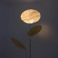 Ingo Maurer Nuunu lampada da terra