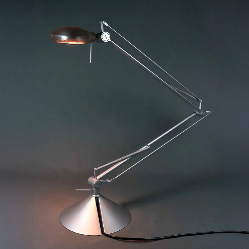 flos-archimoon-tech-table-lamp
