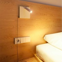 Beneito Faure SWEET Lampada da Parete 4W LED USB x 2 e Ricarica