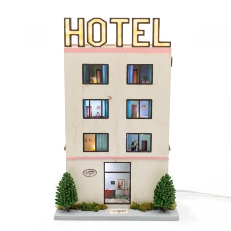 Seletti Hotel Voyeur lampada da tavolo