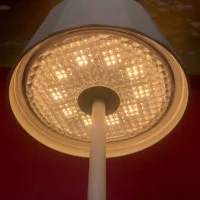 Logica TWIGGY Less Lampada LED da Tavolo A Batteria con Base