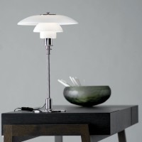 Louis Poulsen PH 3½-2½ Glass Lampada da Tavolo a Luce Diffusa