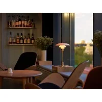 Louis Poulsen PH 3½-2½ Table Lamp with Diffused Light for