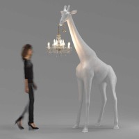 Qeeboo Giraffe In Love M 2,65 mt Giraffa con Lampadario E14