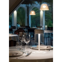 iGuzzini Portonovo Lampada da Tavolo Cordless Mobile a LED