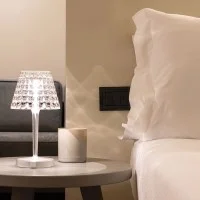 iGuzzini Tiffany LED Table Lamp Wireless with Rechargeable