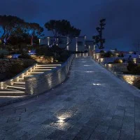 Luce & Light Bright 2.9 Square Adjustable and Carriageable LED