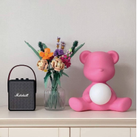 Qeeboo Teddy Girl Lampada Orsetto LED da Tavolo Ricaricabile By