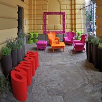 Slide Design AMORE Romantic Decorative Polyethylene Bench By