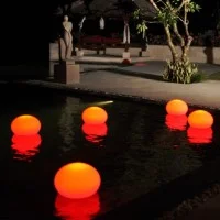 PAN Magic Lampada per Esterno Giardino LED RGB 33cm Cambia PAN Magic Lampada per Esterno Giardino LED RGB 33cm Cambia
