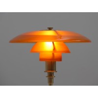 Louis Poulsen PH 3/2 Limited Edition Table Lamp in Amber