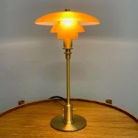 Louis Poulsen PH 2/1 Limited Edition Lampada da Tavolo in Vetro