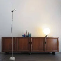 Oluce Agnoli 387 Lampada Da Terra Regolabile a LED da Interno