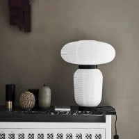 &Tradition Formakami JH18 Dimmable Table Lamp in Rice Paper By