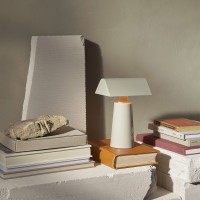 &Tradition Caret MF1 Wireless Table Lamp with Rechargeable