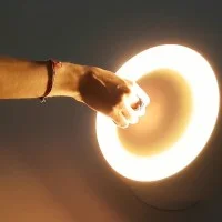 Oluce Eva Lampada Sferica a LED da Tavolo Regolabile per