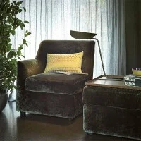 Oluce Plume Lampada da Tavolo Minimale per Interno By