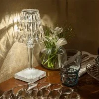 Kartell Battery Lampada LED Wireless Ricaricabile USB By Kartell Battery Lampada LED Wireless Ricaricabile USB By