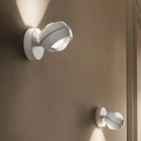 Lodes Nautilus Mini Lampada LED da Parete a Biemissione per Lodes Nautilus Mini Lampada LED da Parete a Biemissione per