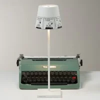 Zafferano POLDINA PRO x PEANUTS Limited Edition 20° Anniversario Lampada LED a Batteria Ricaricabile