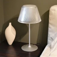Flos Romeo Moon T1 Lampada da Tavolo In Vetro By Philippe Starck