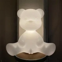 Qeeboo Teddy Boy Lampada Orsetto da Tavolo con Cavo By Giovannoni