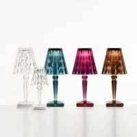 Kartell Big Battery Lampada LED da Tavolo By Ferruccio Laviani