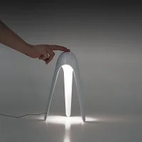 Martinelli Cyborg Lampada LED da Tavolo con Sensore By Karim Rashid