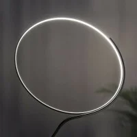Kundalini Poise Lampada da Terra Ring Light LED By Robert Dabi