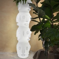 Slide Design Threebù Totem Lampada da Terra By Marcantonio