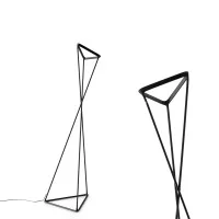 Luceplan Tango Lampada LED da Terra Triangolare Modulabile Luceplan Tango Lampada LED da Terra Triangolare Modulabile