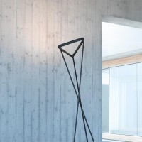 Luceplan Tango Lampada LED da Terra Triangolare Modulabile