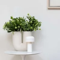 Flos Bellhop Lampada da Tavolo LED 2.5W 2700K ricaricabile USB 24 ore autonomia