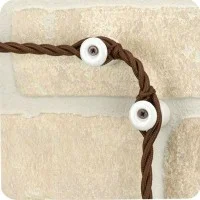 Isolatore in Ceramica 45x25 mm Bianco con Vite